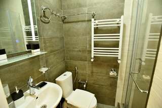 Отель Hotel Vere Tower Тбилиси Улучшенный двухместный номер с 1 кроватью-6