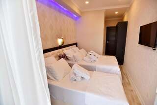 Отель Hotel Vere Tower Тбилиси Стандартный трехместный номер-2
